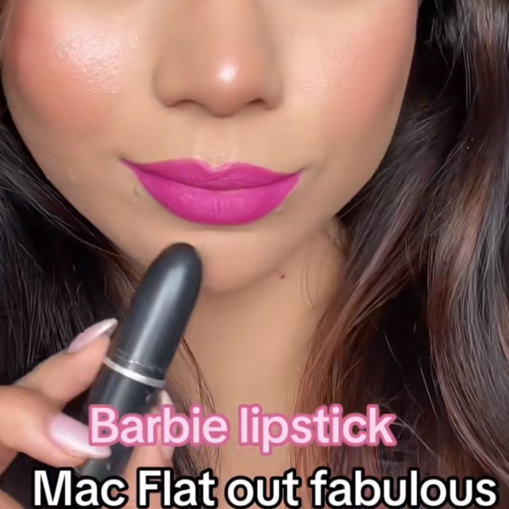 π FLAT OUT FABULOUS a MAC RETRO MATTE LIPSTICK. RETAIL $23. NEW. FULL SZ - Picture 7 of 11